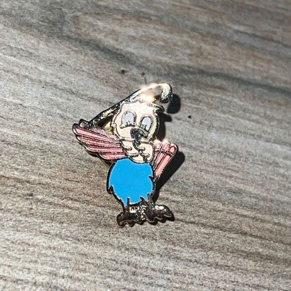 Blue & Silver Tone Bird Birdie Holding Golf Club Collectible Sports Lapel Pin - Picture 1 of 6